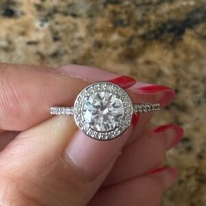 Elegant Silver Diamond Ring size 7